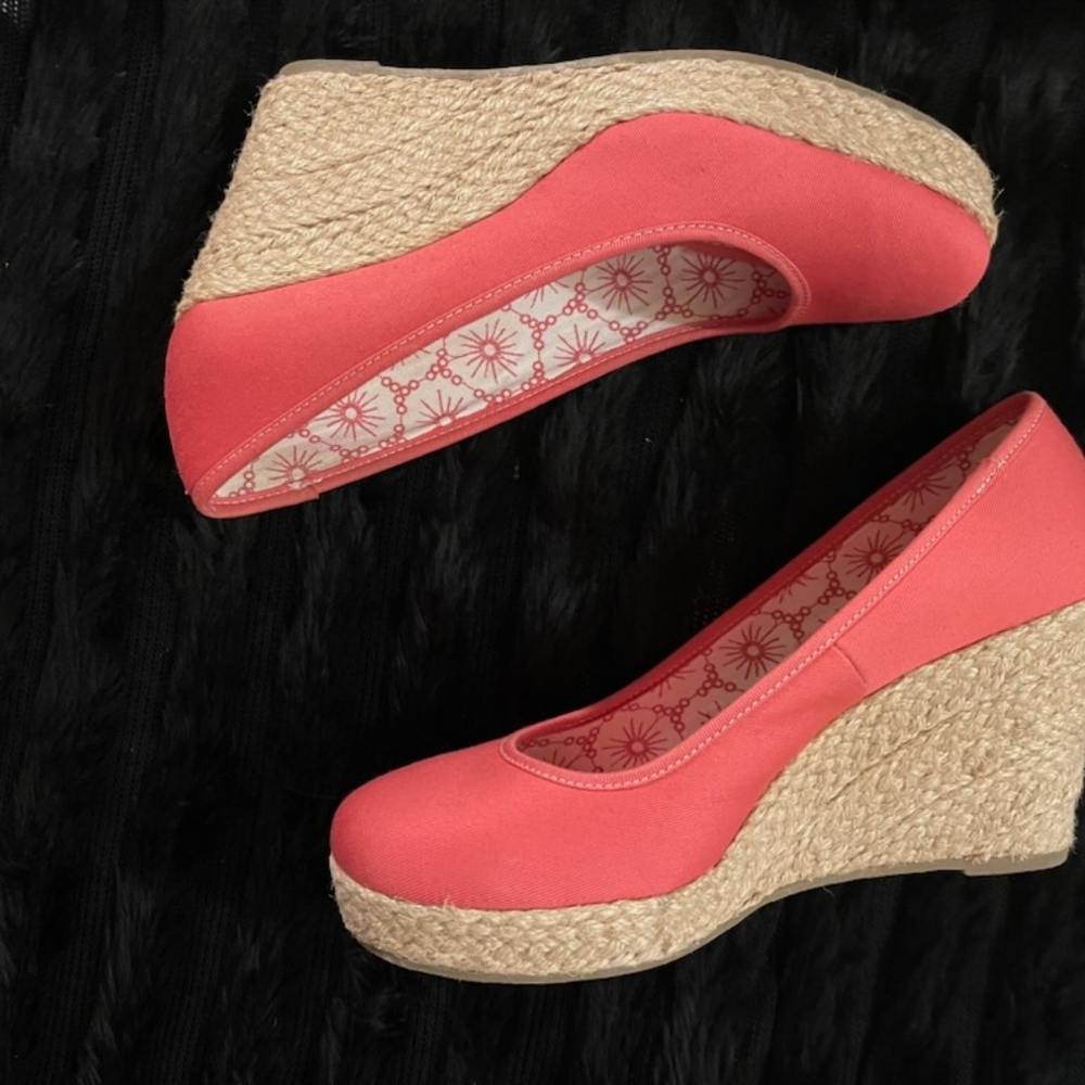 Pink Wedges